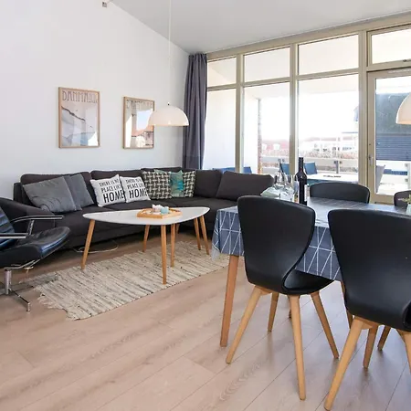 Apartment Xxviii *